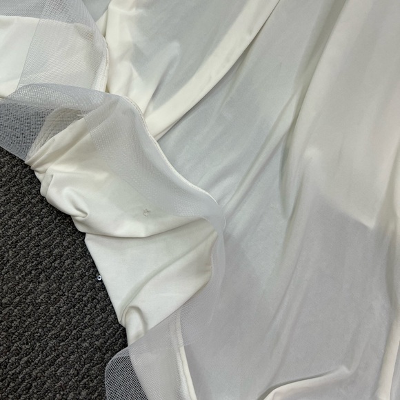 Rachel Allan Elegant White Backless Dress - Picture 11 of 14